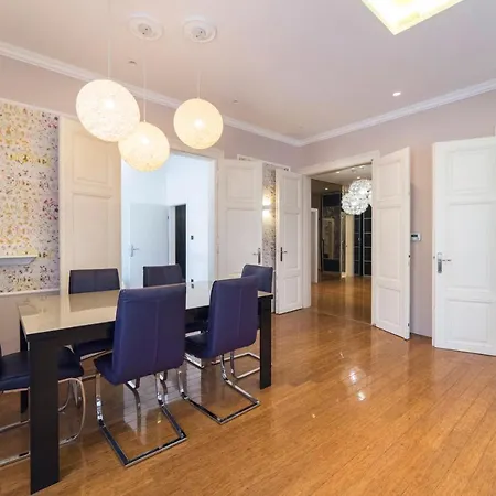 Agape Apartments Zagabria Esterno foto
