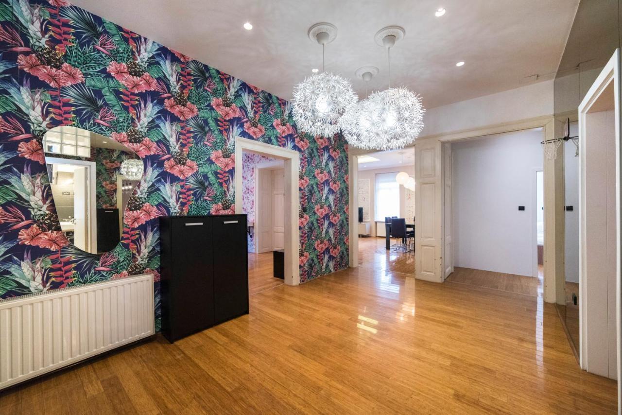 Apartment Agape