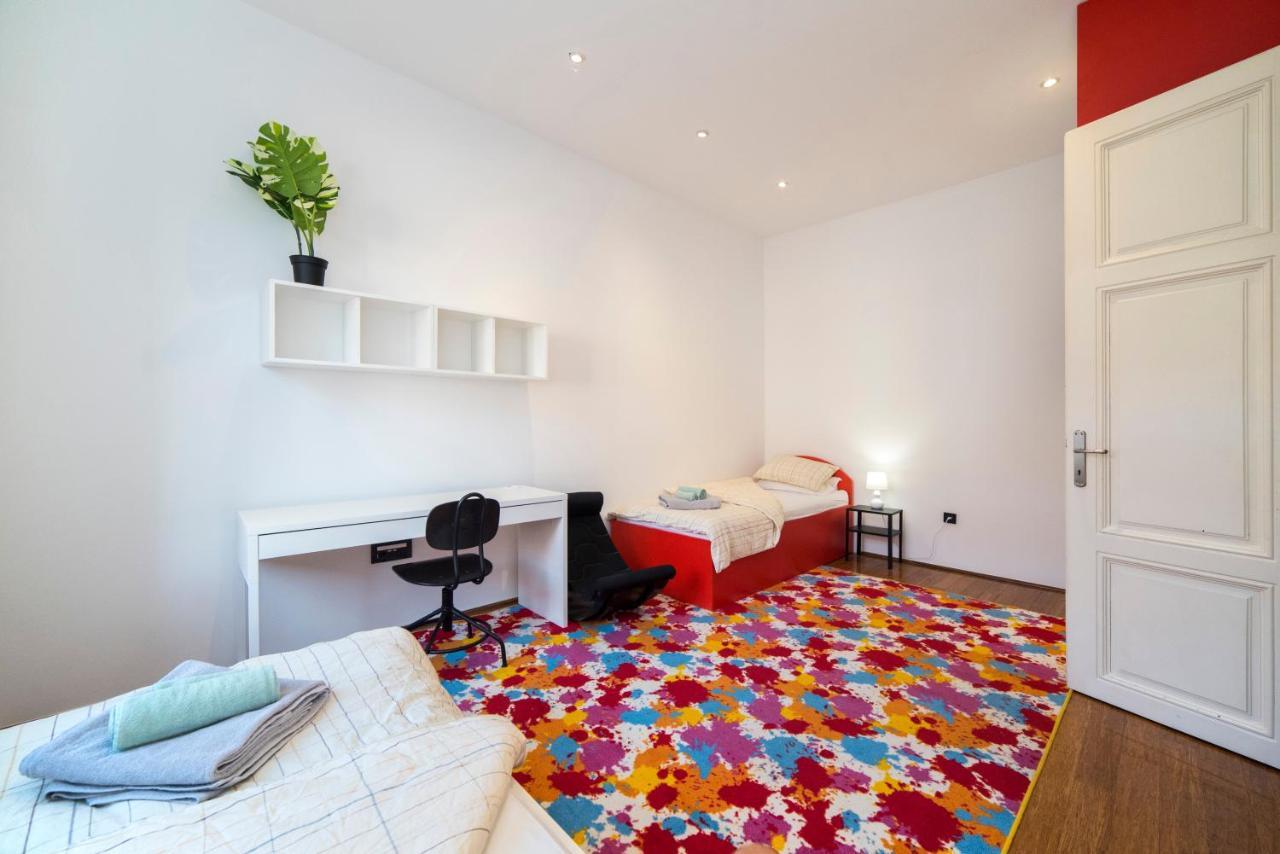 Apartment Agape